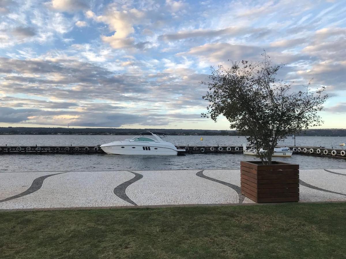 Flat No Life Com Espetacular Vista Do Lago Brasilia Bagian luar foto